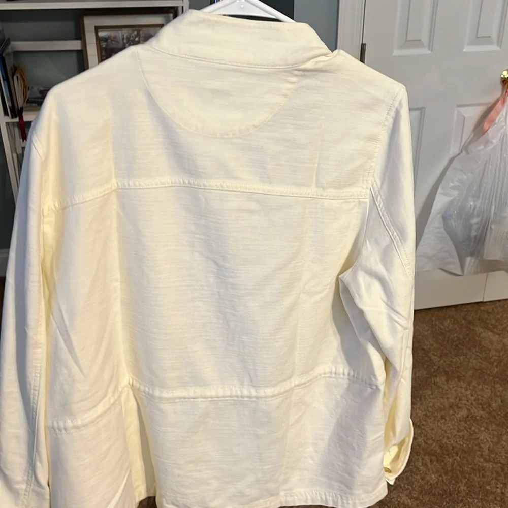 NWT. J.Crew Cream linen jacket with zipper and gold buttons. Size L - Picture 5 of 5